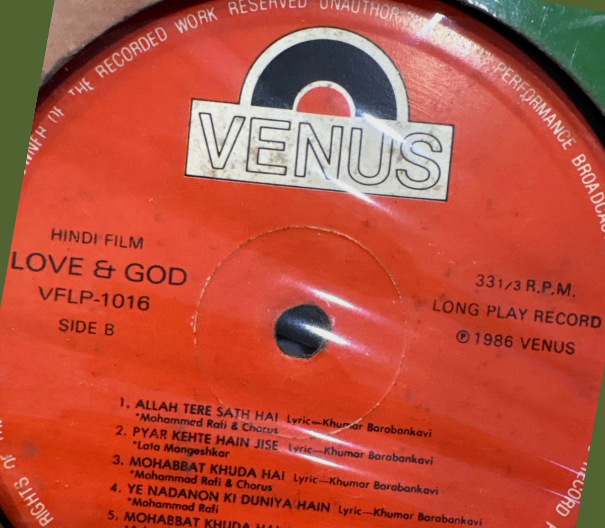 The centre label
