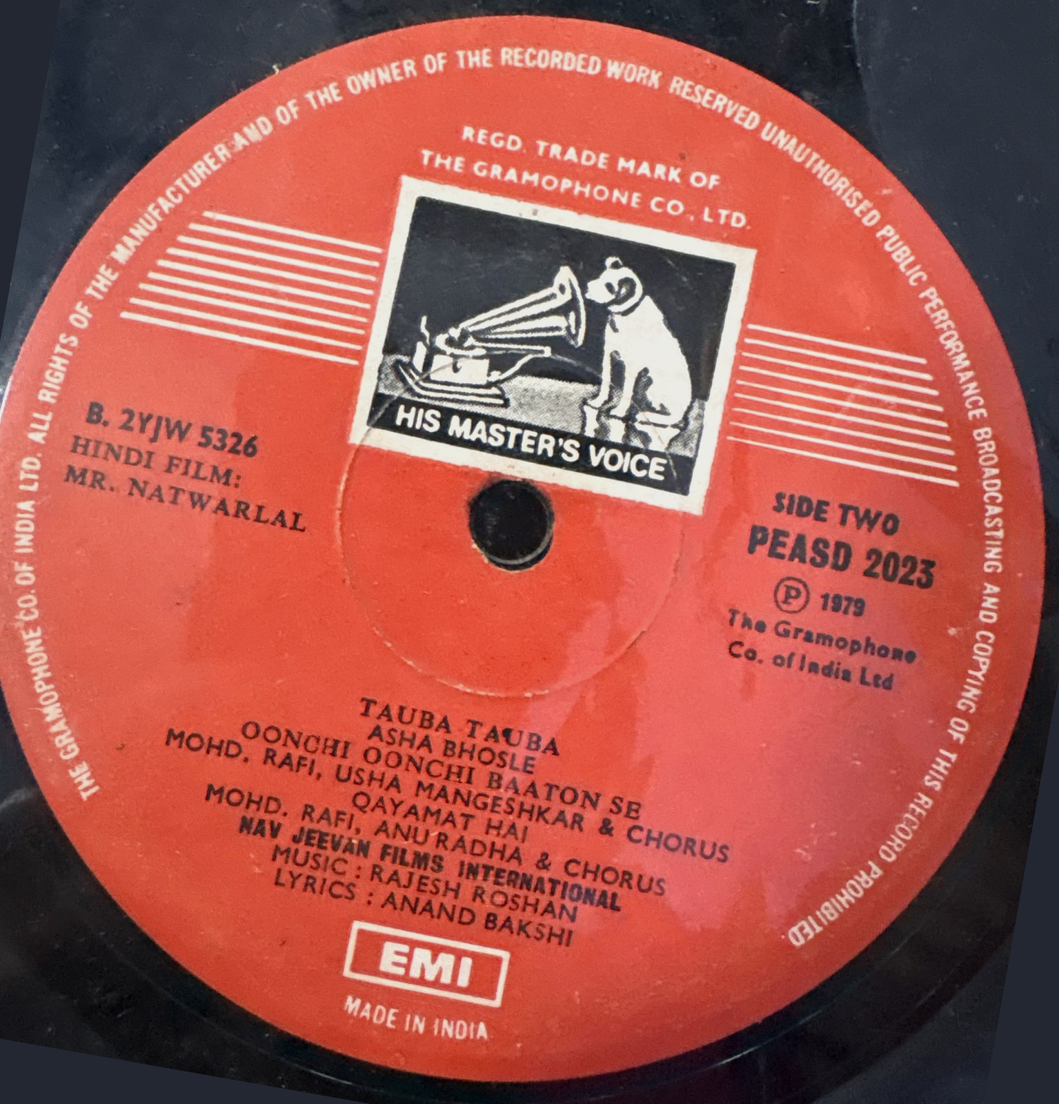 The centre label